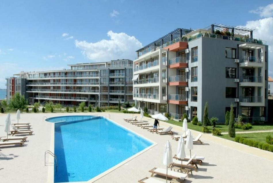 Sun Wave Apartment Presige Sveti Vlas Esterno foto