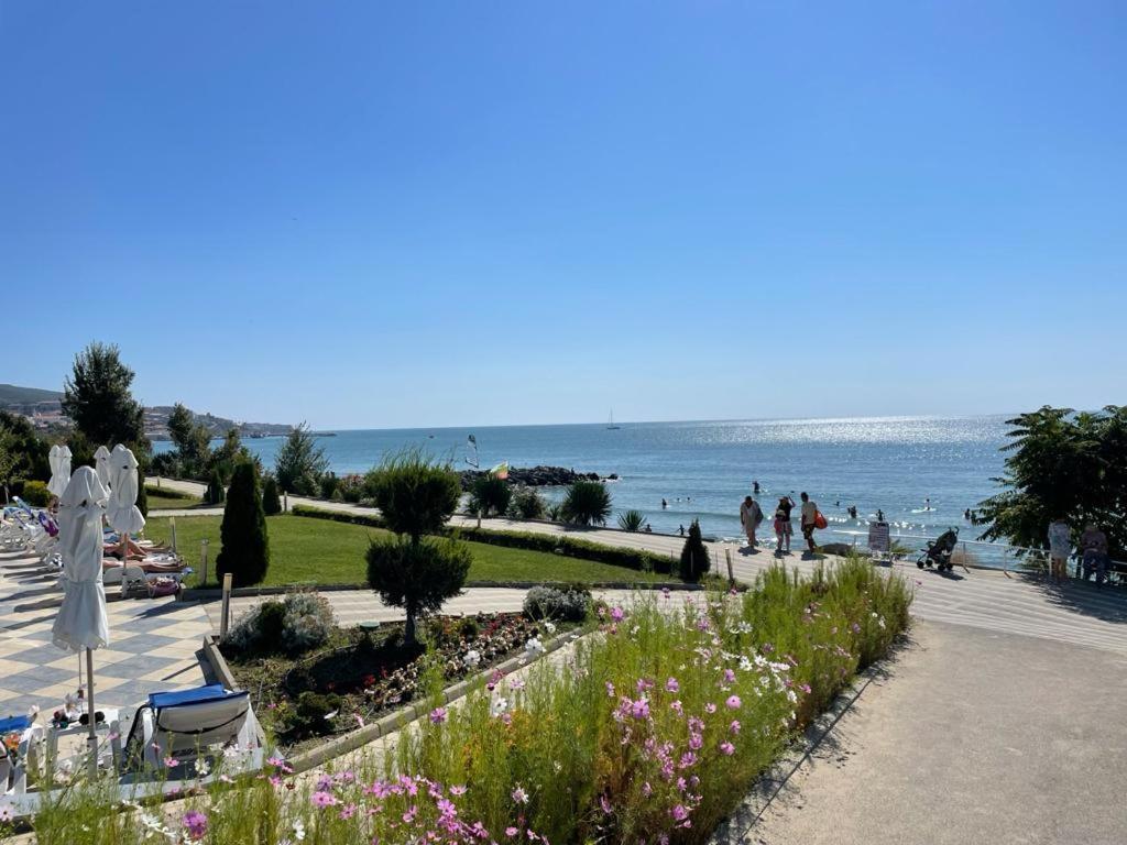 Sun Wave Apartment Presige Sveti Vlas Esterno foto